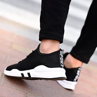 Giày sneaker