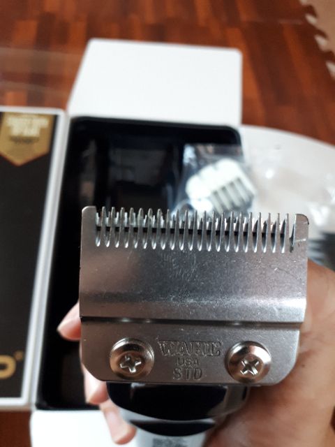 Tông đơ Wahl Magic Clip Cordess Pin Nội địa Mỹ