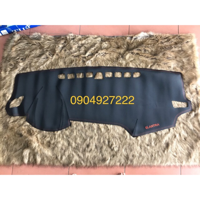Thảm Taplo Da Elantra 2016 - 2021 Da Carbon Cao Cấp