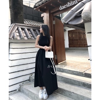 Đầm Maxi Basic 3 lỗ suông dài