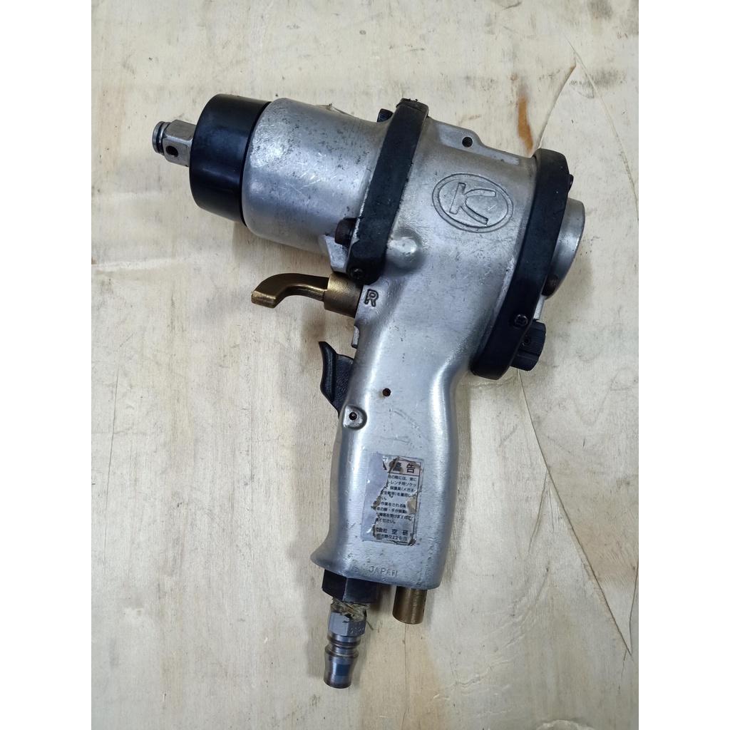 Máy Bắn Bulong Hơi Kuken Made in Japan Đầu 1/2" - Lực Siết 300N.m