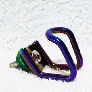 Móc titan 7 màu chữ U