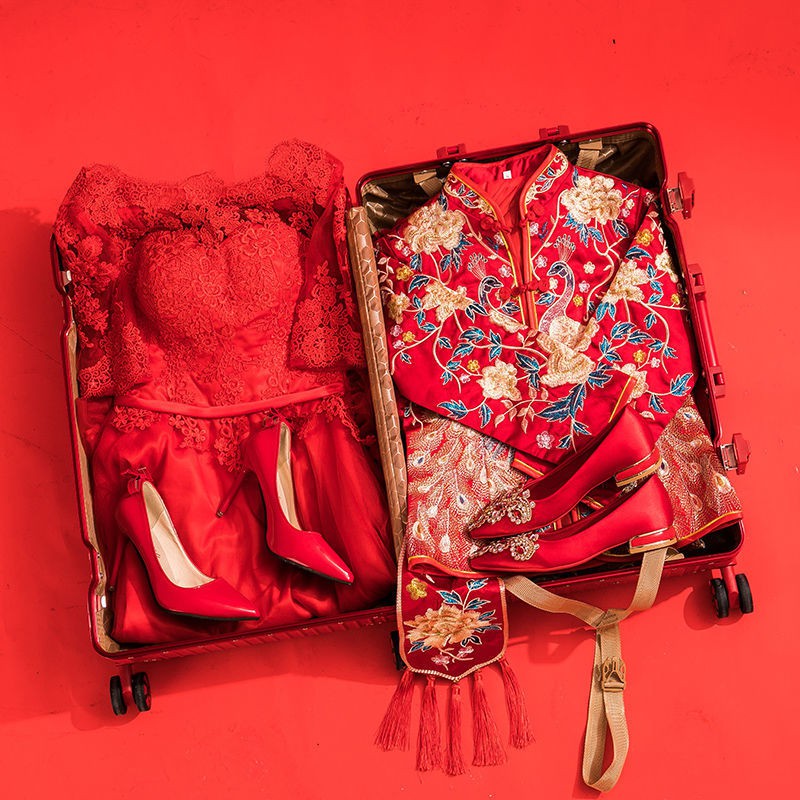 Người nổi tiếng trên Internet bán trướchộp đựng đồ cưới cô dâu vali màu đỏ vợ hành lý của mẹ con hồi môn nữ đám