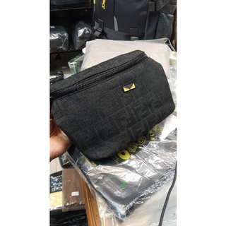 Túi Đeo Chéo Ngực Fendi