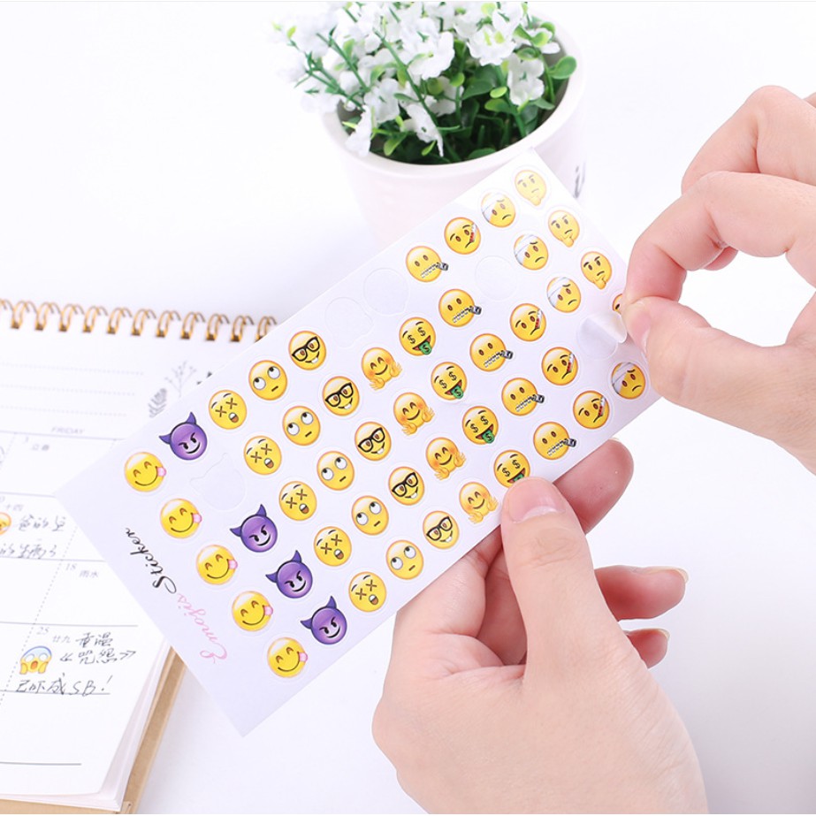 Set 12 tấm sticker mẫu mặt cười emoji màu vàng