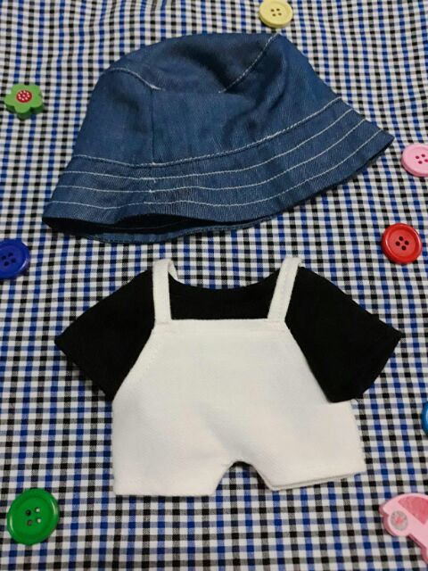 Outfit for doll