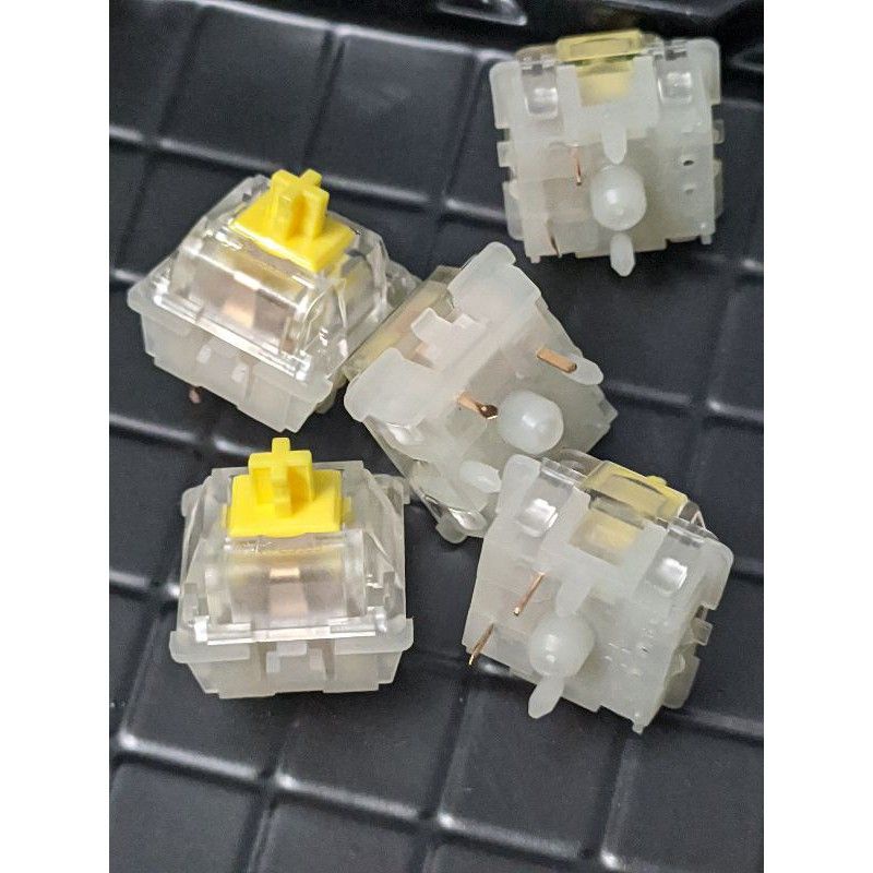 70 công tắc cơ switch Jwick yellow