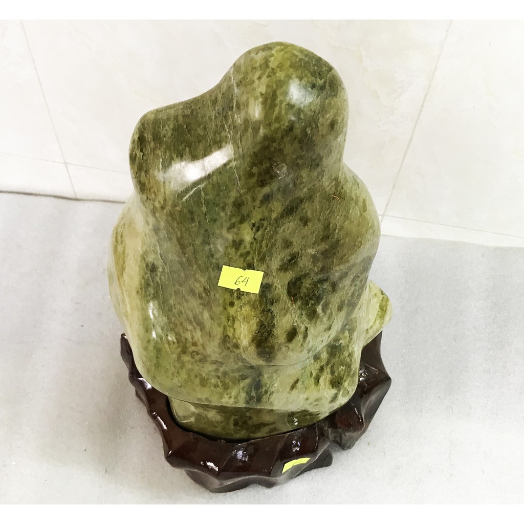 Cây đá để bàn ngọc tự nhiên màu xanh lá xanh cho người mệnh Hỏa và Mộc nặng 12 kg cao 39  chân đế gỗ rừng