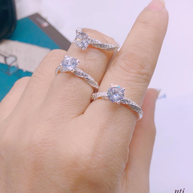 NHẪN NỮ BẠC TA - NHẪN NỮ DÁNG XOẮN ĐÍNH ĐÁ CAO CẤP