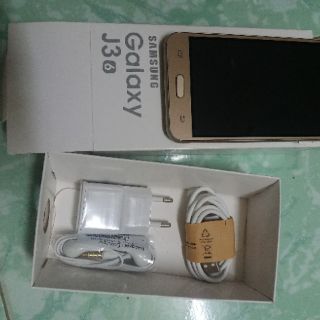 điện thoại samsung Galaxy j3 2016