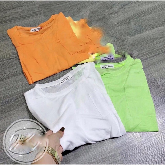 Áo Croptop Trơn Túi Nhỏ