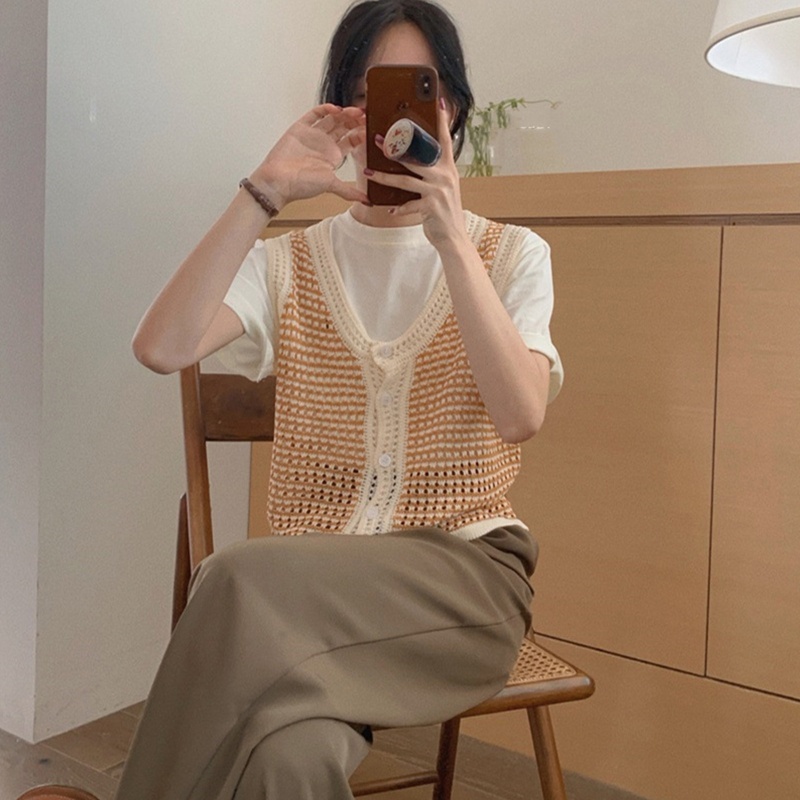 Áo Croptop Dệt Kim Sát Nách Cài Nút Phía Trước Cho Nữ