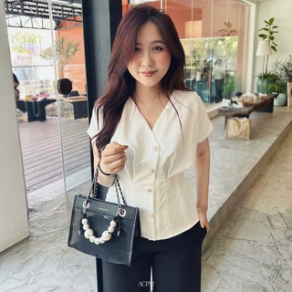 Sonia Blouse / Áo sơ mi cổ tim may chiết eo