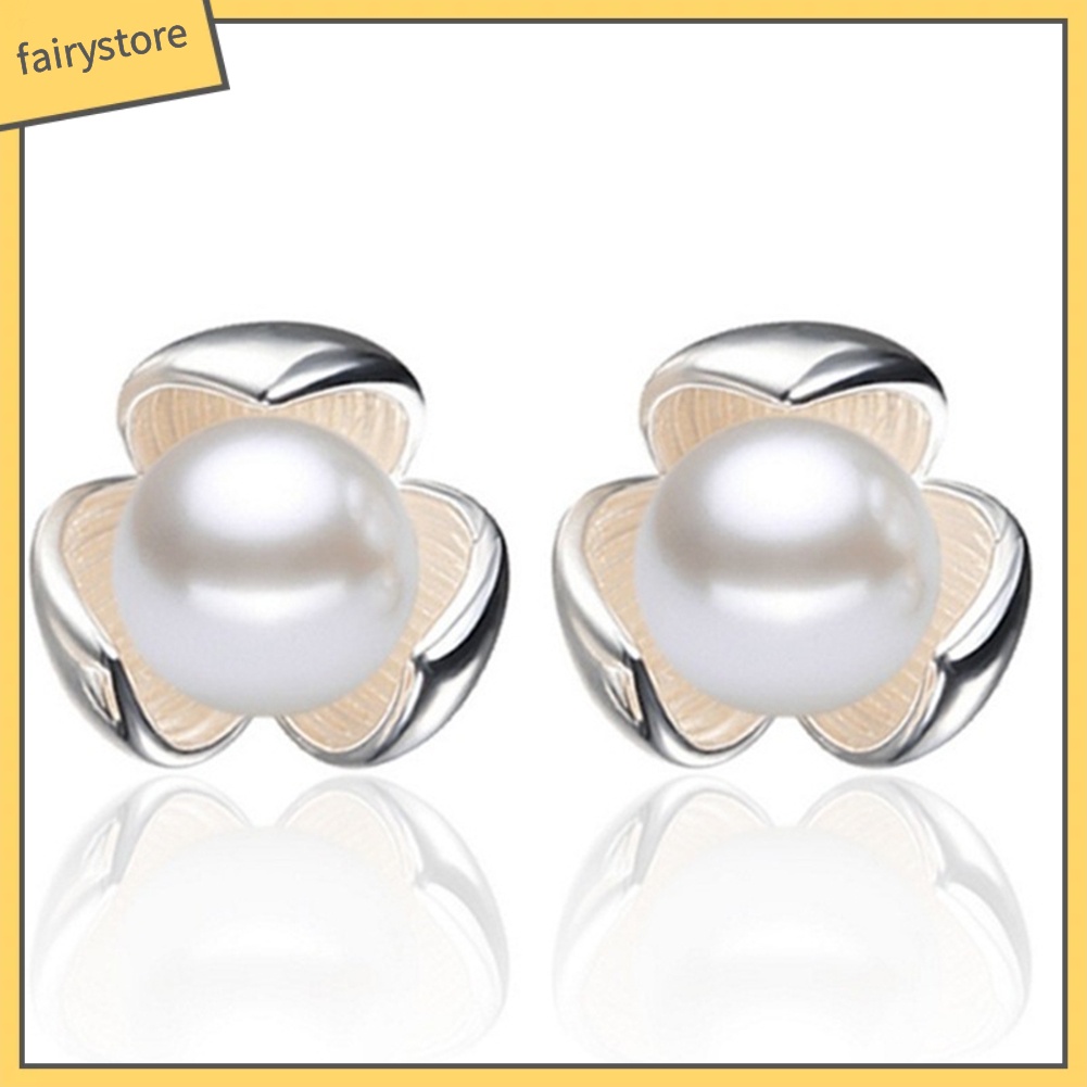 Bông Tai Hình Cỏ   Lá Đính Ngọc Trai Giả Xinh Xắn