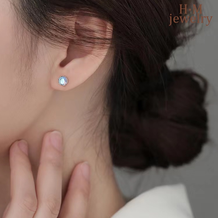 Khuyên Tai Đính Đá Mặt Trăng Thiết Kế Đặc Biệt Mới 2022 Dành Cho Bạn Nữ