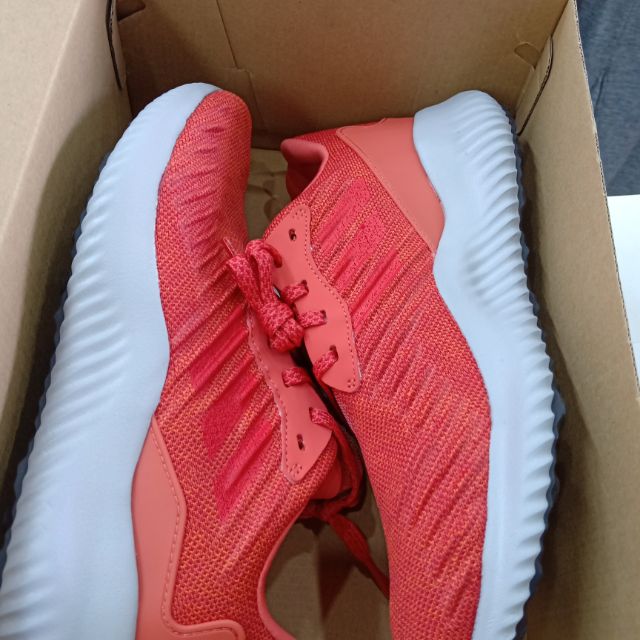 Giày Adidas alphabounce