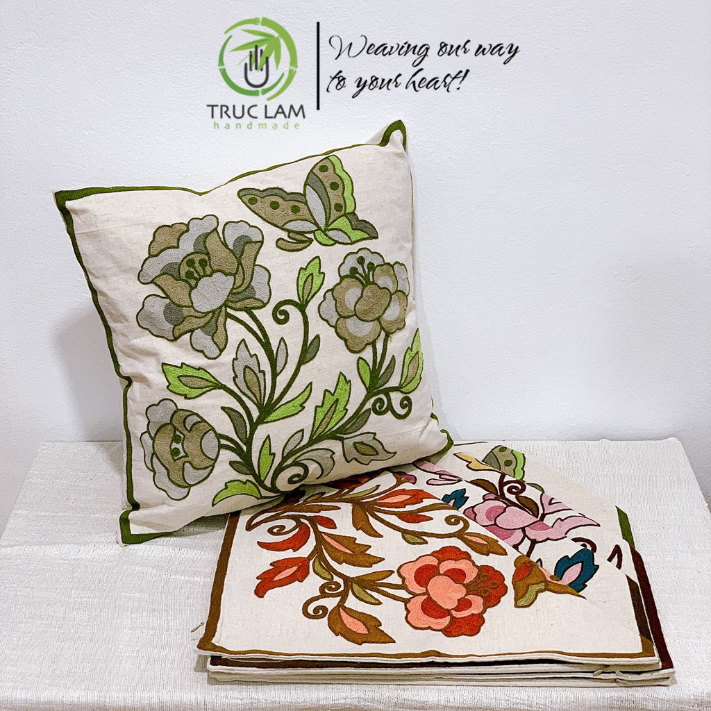 Gối/Vỏ Gối Vuông Tựa Lưng Sofa Trang Trí Phòng Vải Linen Thêu Thủ Công Hình Con Bướm Hoa Hồng - Trúc Lâm Handmade
