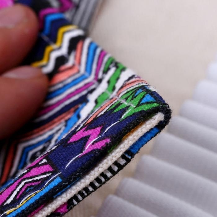 Hộp đựng bút chì màu 36 lỗ dạng cuống họa tiết đẹp mắt