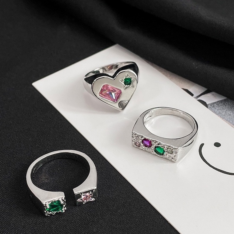 Nhẫn hở đính đá hình trái tim màu sắc tương phản có thể điều chỉnh kích cỡ