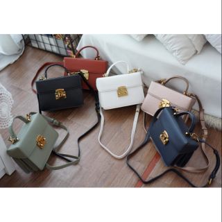 Túi đeo chéo Hàn Quốc dáng hộp sale Shock- full bill- full box