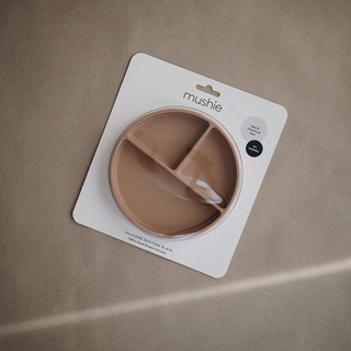 Mushie khay ăn đế dính silicone