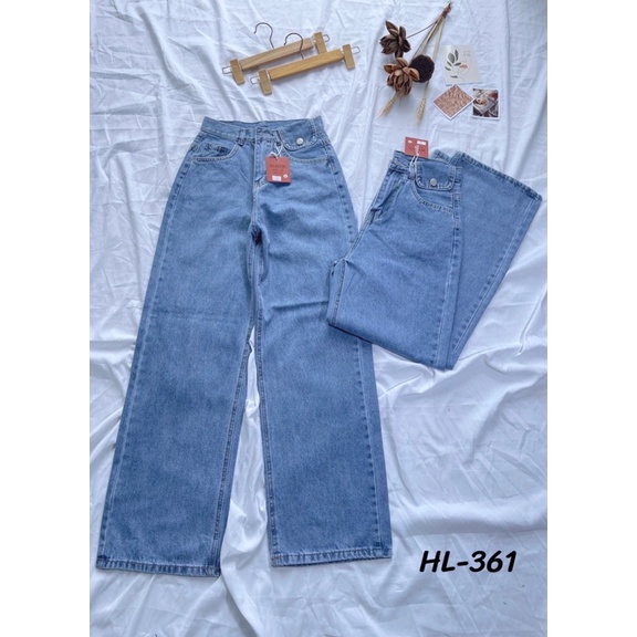 Quần jean baggy nữ ống xuông phong cách và cá tính nhất 2021