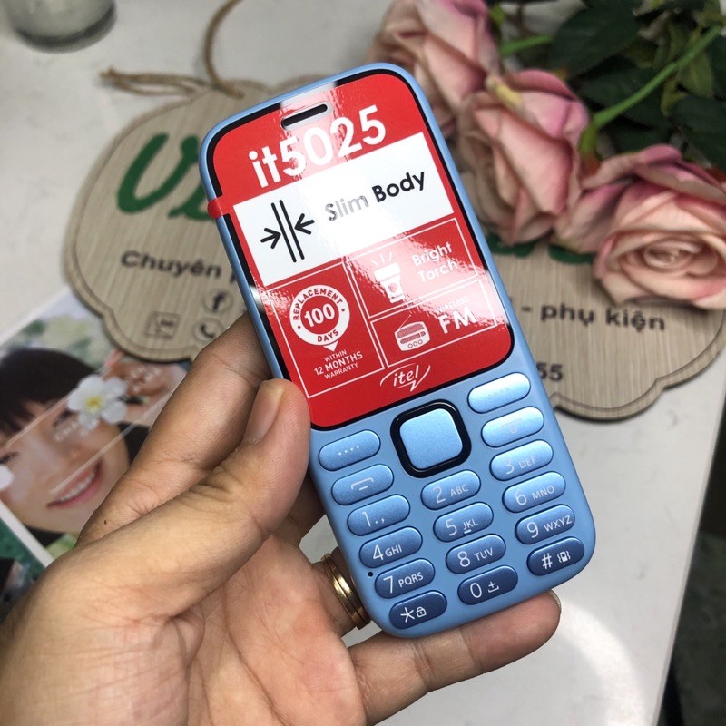 Điện thoại itel it5025 Màn hình to 2.4inch Loa to Phông chữ lớn có đèn pin Bảo hành 12 tháng | BigBuy360 - bigbuy360.vn