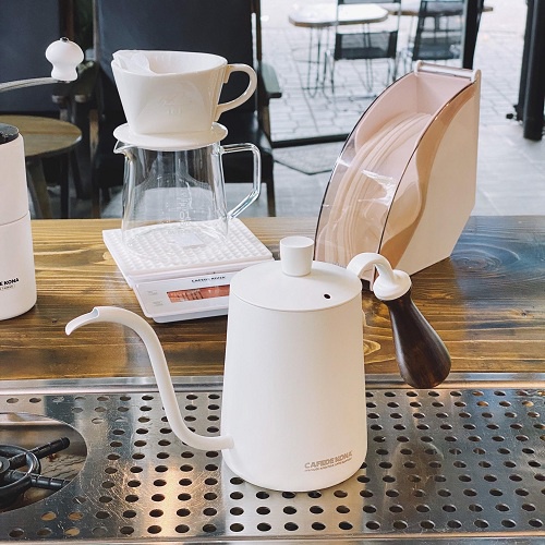 Volcano Ấm bình rót nước nóng pha cà phê bằng inox, cán gỗ Cafede Kona, ấm rót nước cổ ngỗng