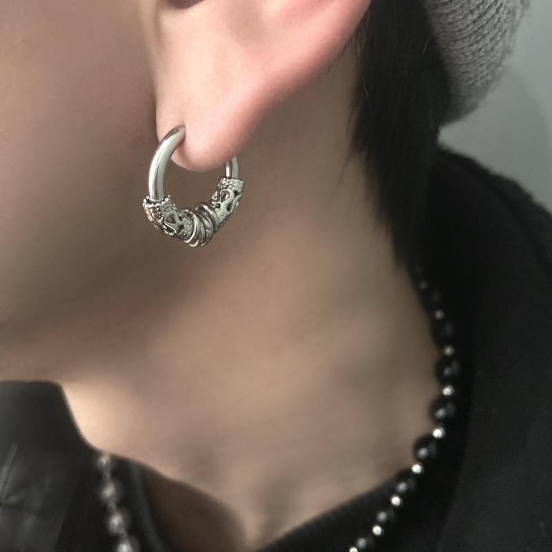 Khuyên tai dạng kẹp Orn Earring nam nữ bông tai SAZ màu bạc đen đơn giản đẹp nhỏ xinh - HT Orn Earring