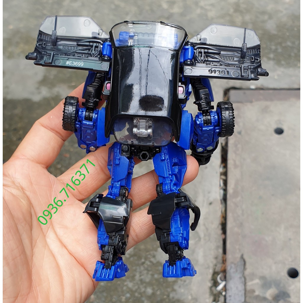 Robot biến hình ô tô màu xanh Transformers Studio Series 46 Dropkick