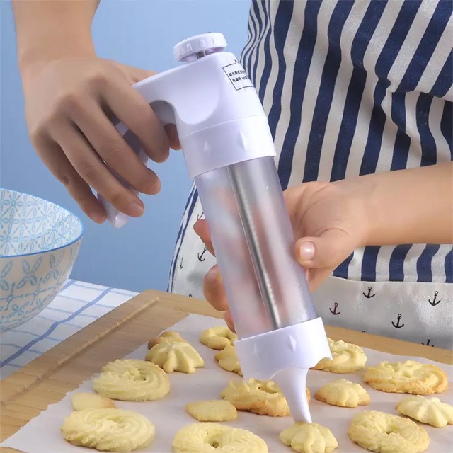Bộ nhấn bánh quy Cookies press nhựa (11 mặt nhấn + 6 đui bắt kem) VỎ TRẮNG