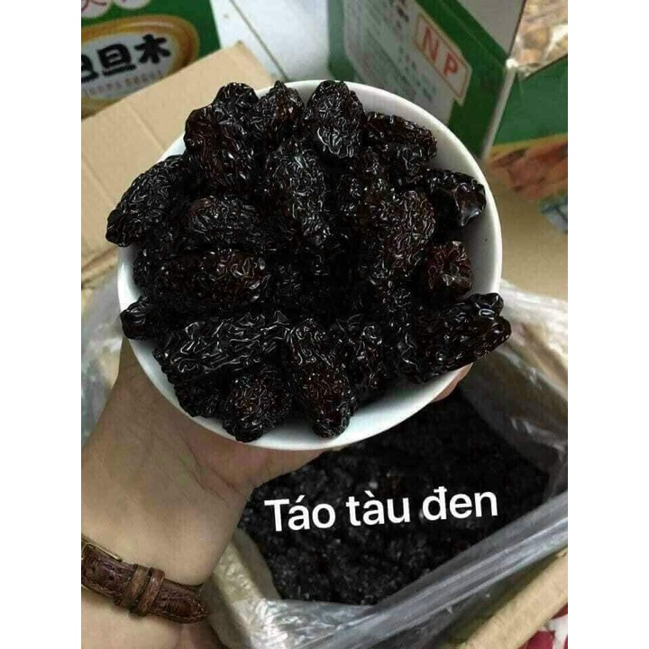 Táo đen sấy khô hộp 500g.