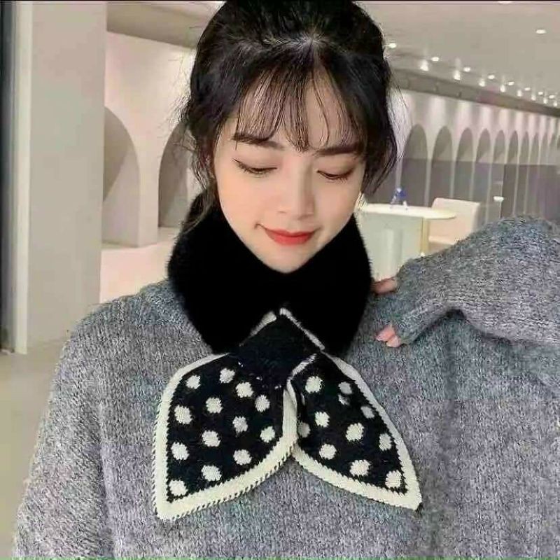 Khăn Lông Quàng Cổ Cách Điệu
