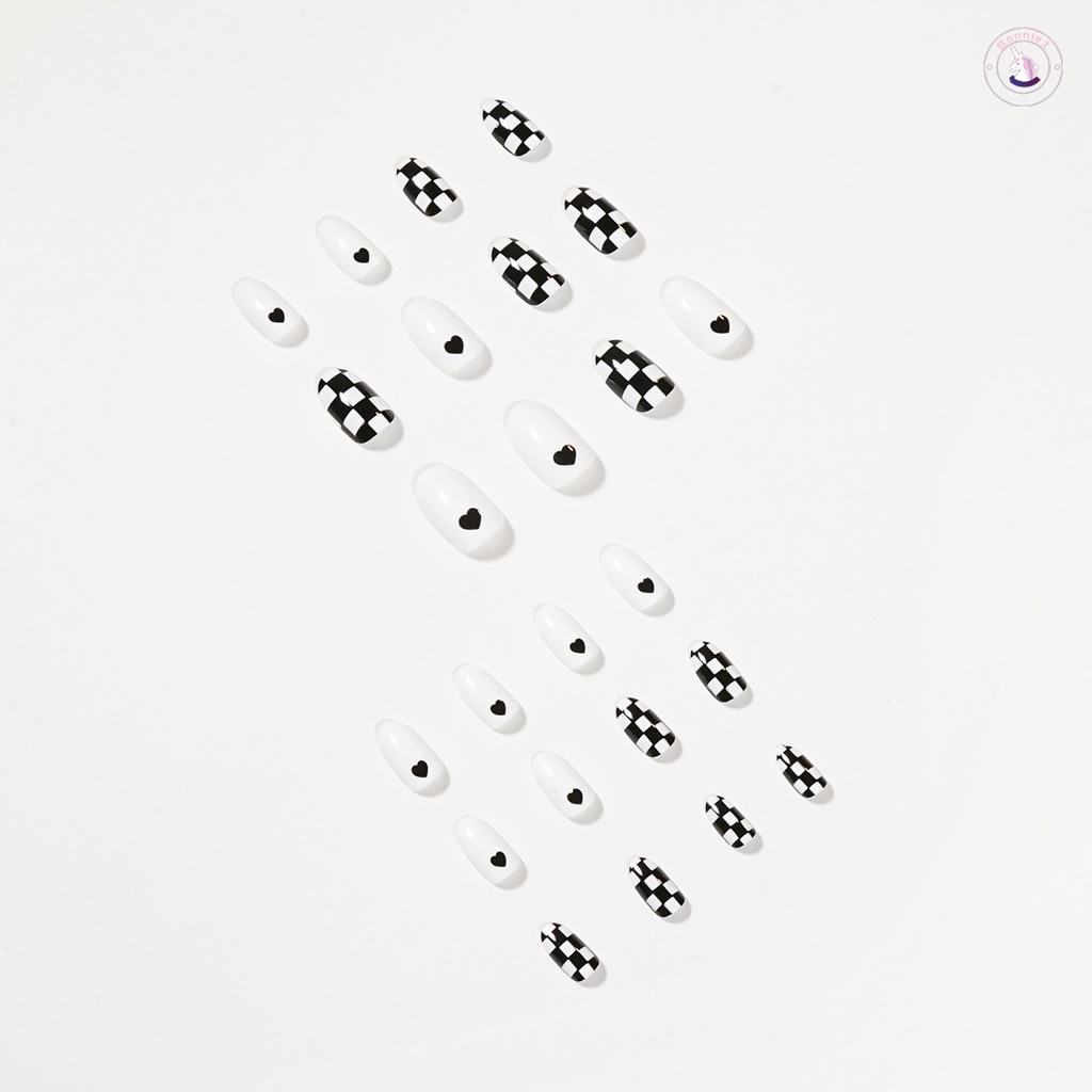 Set 24 Móng Tay Giả Sọc Caro Trắng Đen Thời Trang