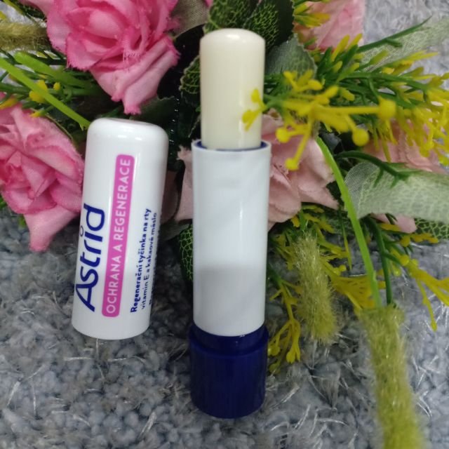 Son dưỡng môi mỡ hươu astrid 4.8g ( hàng chuẩn , mùi thơm lắm, không bán hàng loại 2) | BigBuy360 - bigbuy360.vn