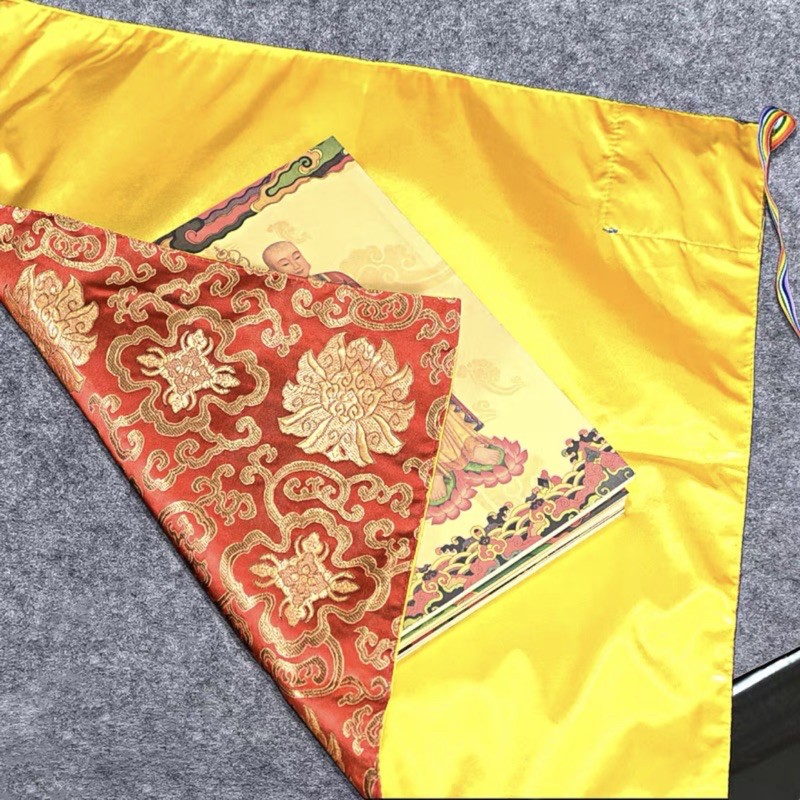 Khăn quấn  Kinh Sách