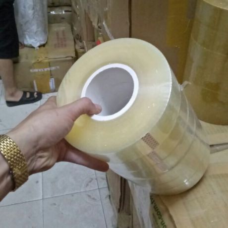 Băng dính đóng hàng 400g lõi siêu mỏng 3mm màu trong