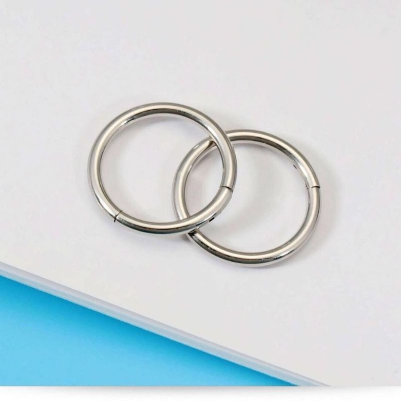 KHUYÊN TAI TRÒN - Khuyên Tròn Có Chốt Bật Khấc  - Bảo quản trong túi vô trùng