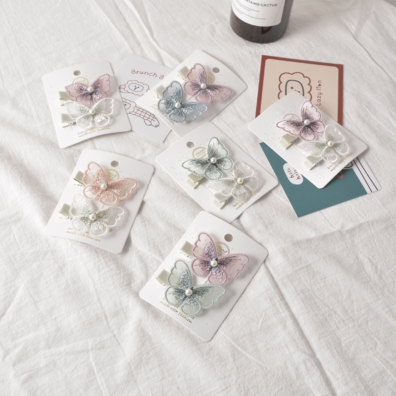 Kẹp Tóc Hình Bướm Đính Ngọc Trai Xinh Xắn Cho Bé