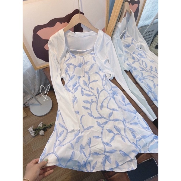 SÉT ĐẦM TRẮNG HOA XANH KÈM  KHOÁC GÂN ĐŨA