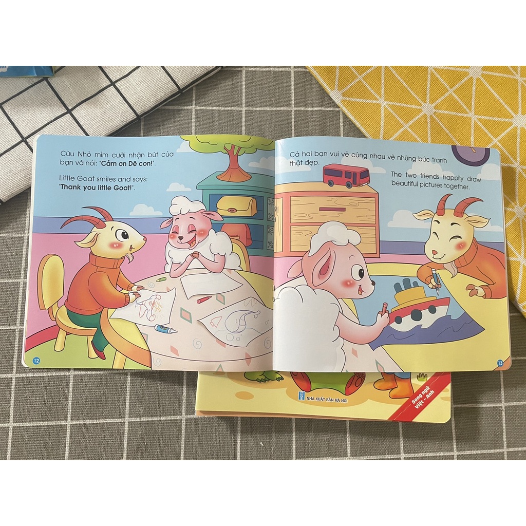 Sách Truyện Tranh Kỹ Năng Giao Tiếp Ứng Xử Cho Bé - Song Ngữ Việt Anh - Kèm File Nghe Đọc Tiếng Anh (Bộ 10 cuốn)