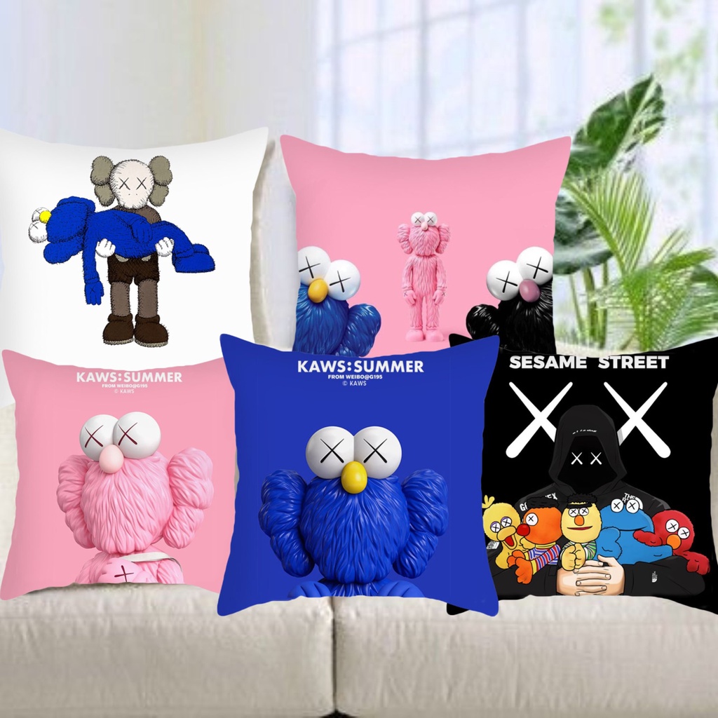 Gối Tựa Sofa, Gối Trang Trí Kích Thước 40x40 Cm Hình Nhân Vật Hoạt Hình Siêu Đáng Yêu