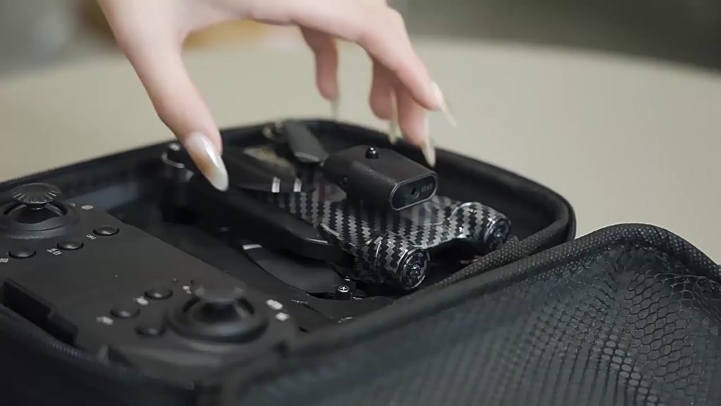 Flycam cam giá rẻ A13 camera 4k động cơ không chổi than bay 15 phút tầm bay 150M Pin 2000mAh | BigBuy360 - bigbuy360.vn