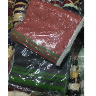 Mền nỉ loại dày vừa