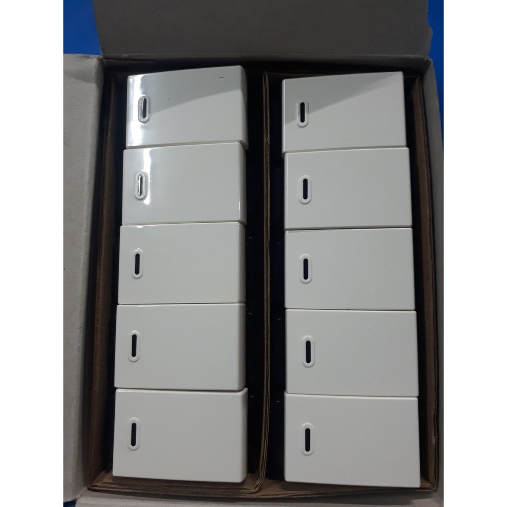 Hạt công tắc 1 chiều, 2 chiều, hạt đèn báo, hạt ổ cắm panasonic
