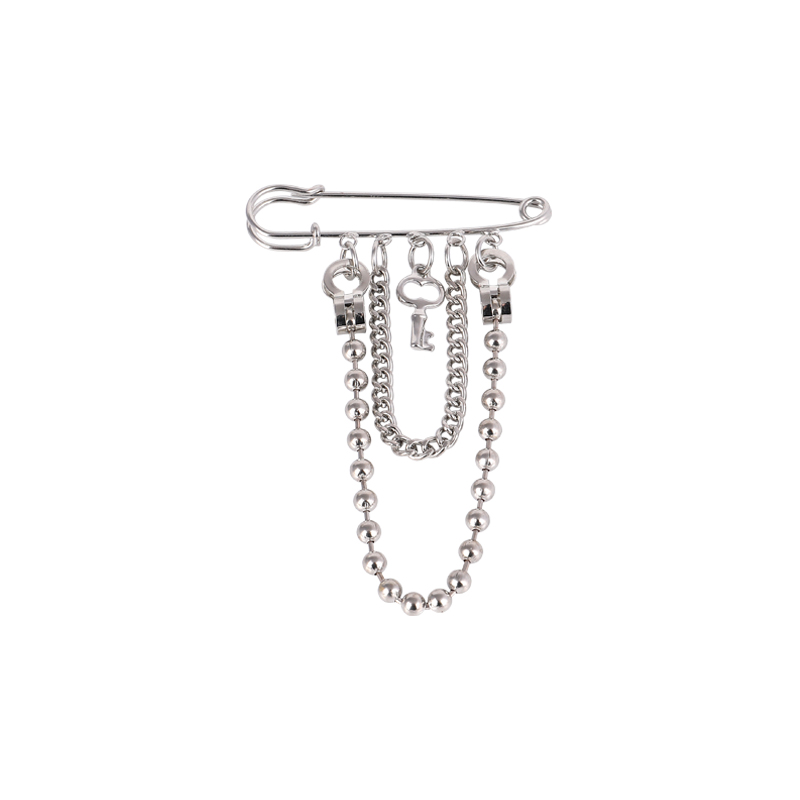 Ghim cài áo tua rua phối xích phong cách Punk cho cả nam và nữ