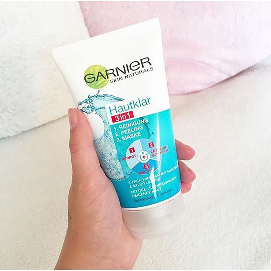 Sữa rửa mặt Garnier Skin Naturals