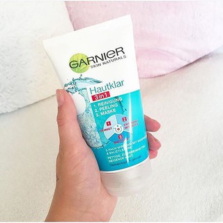 Sữa rửa mặt Garnier Skin Naturals