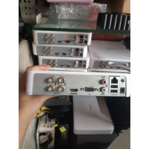 Đầu ghi Hikvision 4 kênh 7104HGHI-F1 cũ đã up fw hỗ trợ camera 2.0mp.