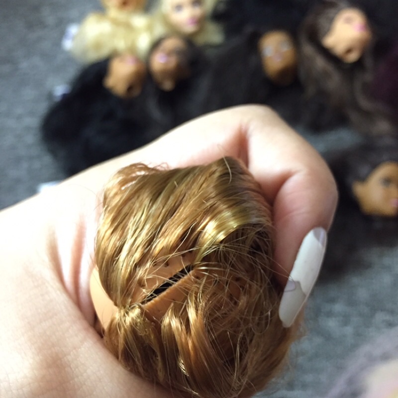 B9-Head đầu búp bê barbie